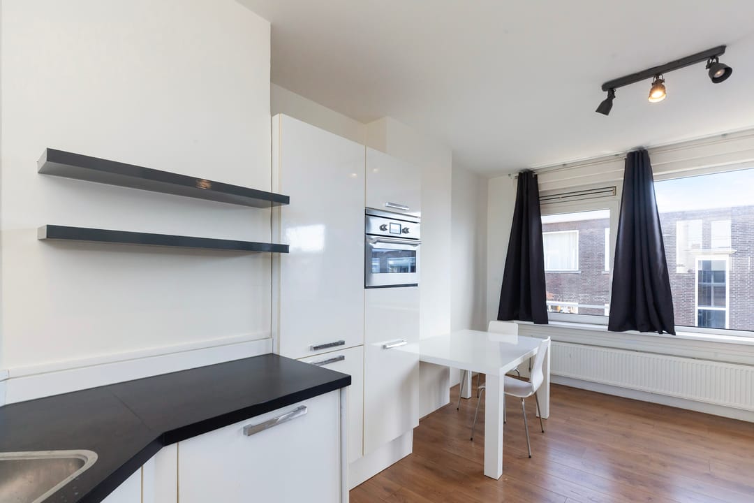 Foto 11 van Van Houtenstraat 3-C