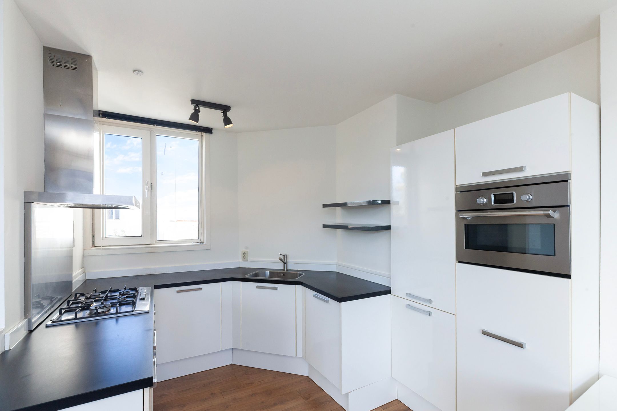 Foto 3 van Van Houtenstraat 3-C