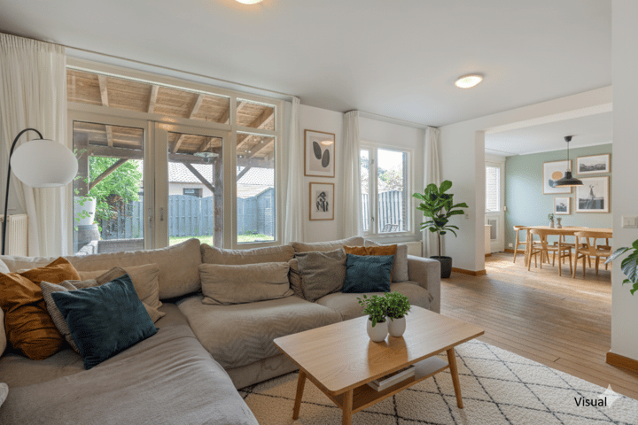 Photo 2 of Pastoor Huissenstraat 8