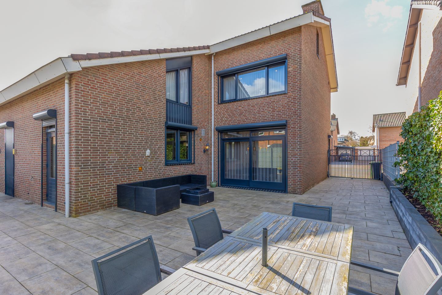 Foto 25 van Burg. Kerckhoffsstraat 19