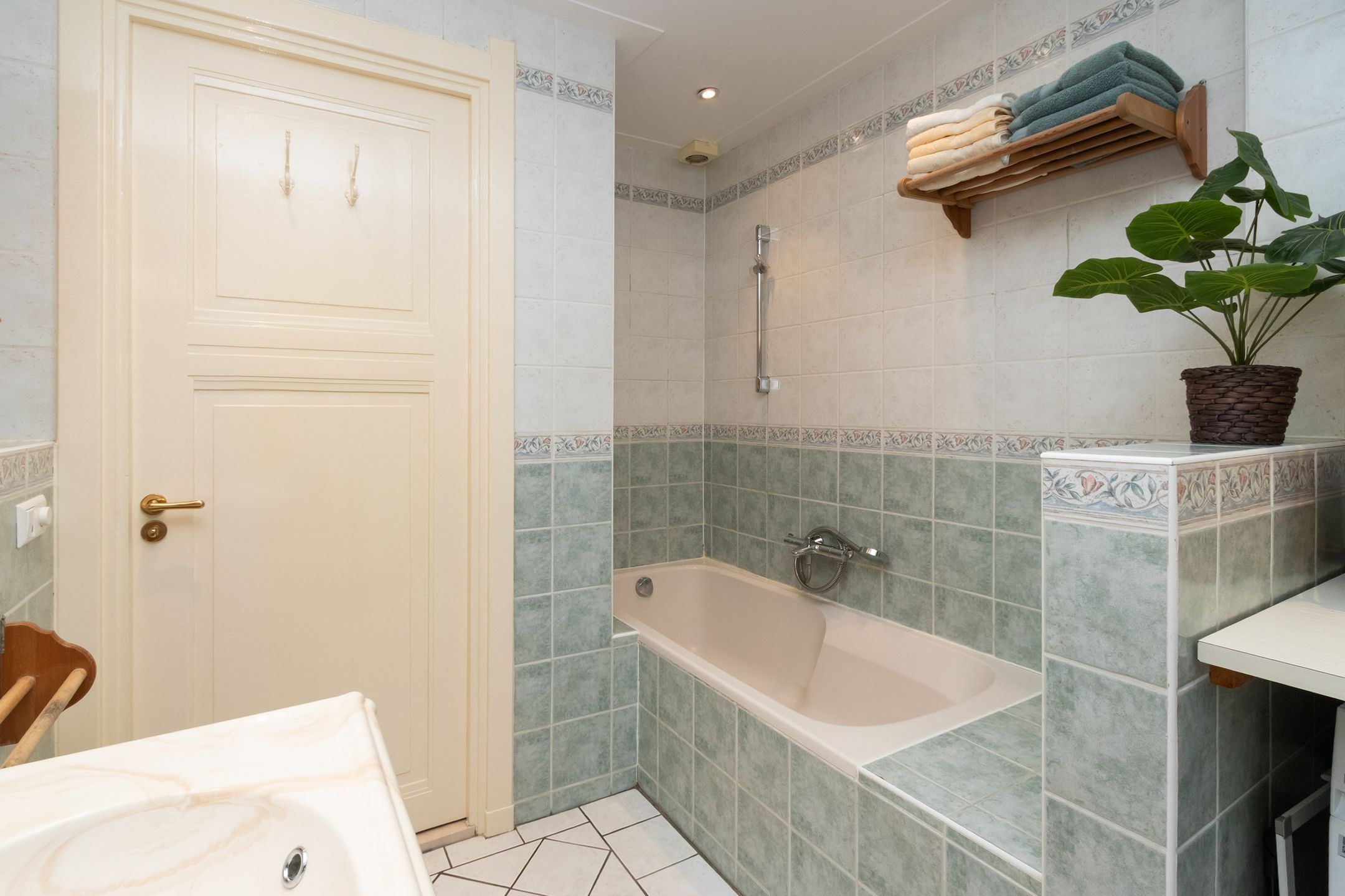 Foto 21 van Spoorlaan 8