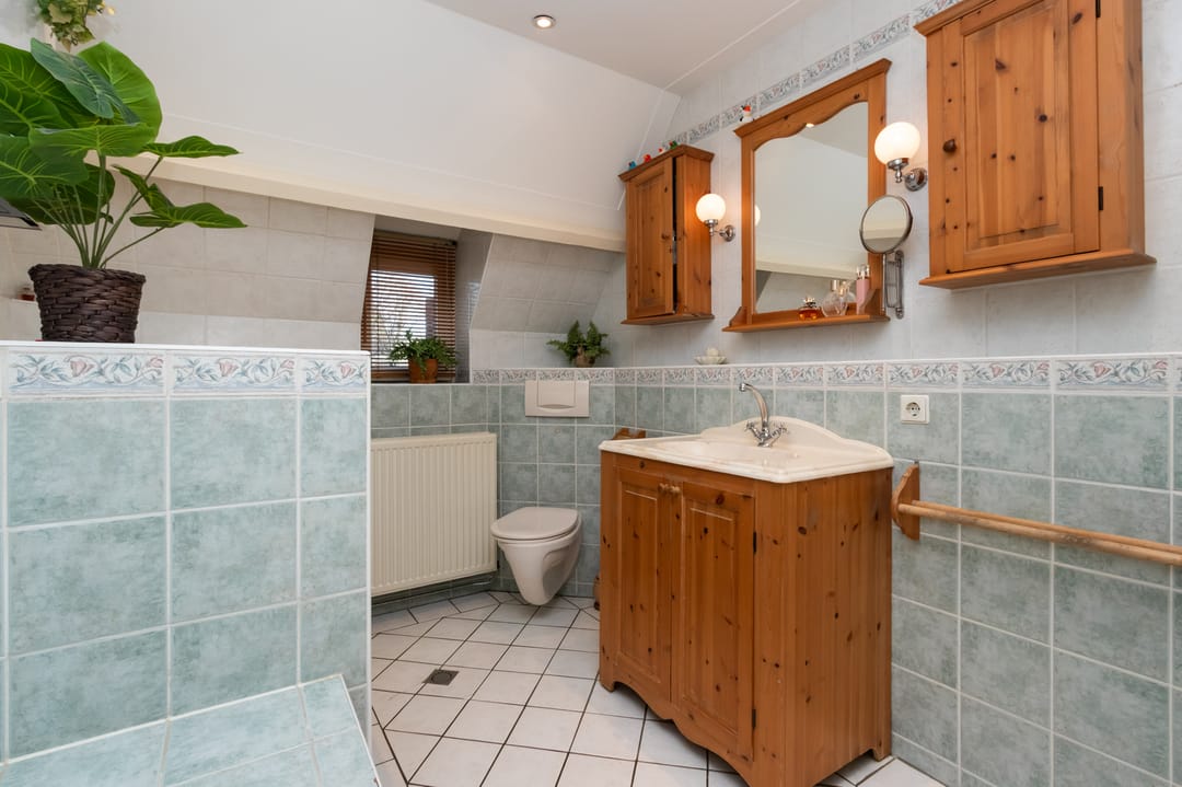 Foto 22 van Spoorlaan 8