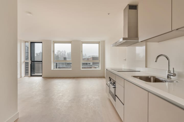 Photo 5 of Zaanweg 67-C