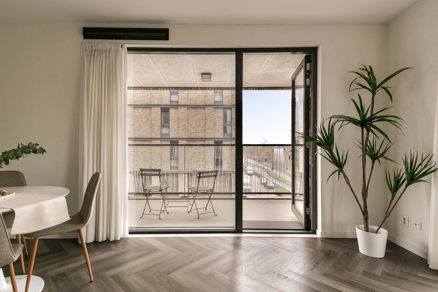 Foto 10 van IJdoornlaan 1489-H