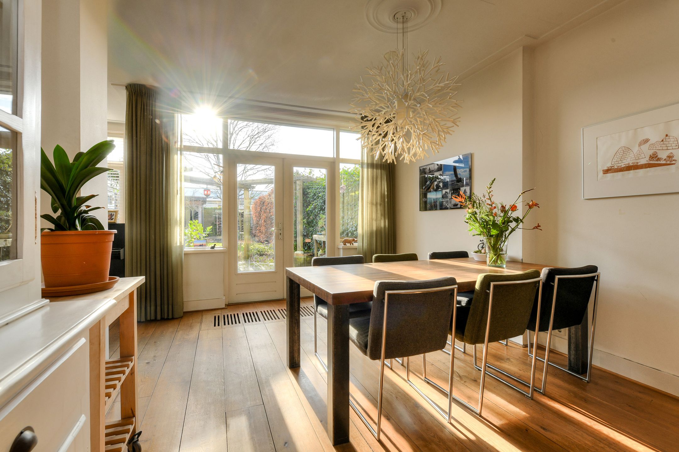 Foto 15 van Valkenierslaan 284