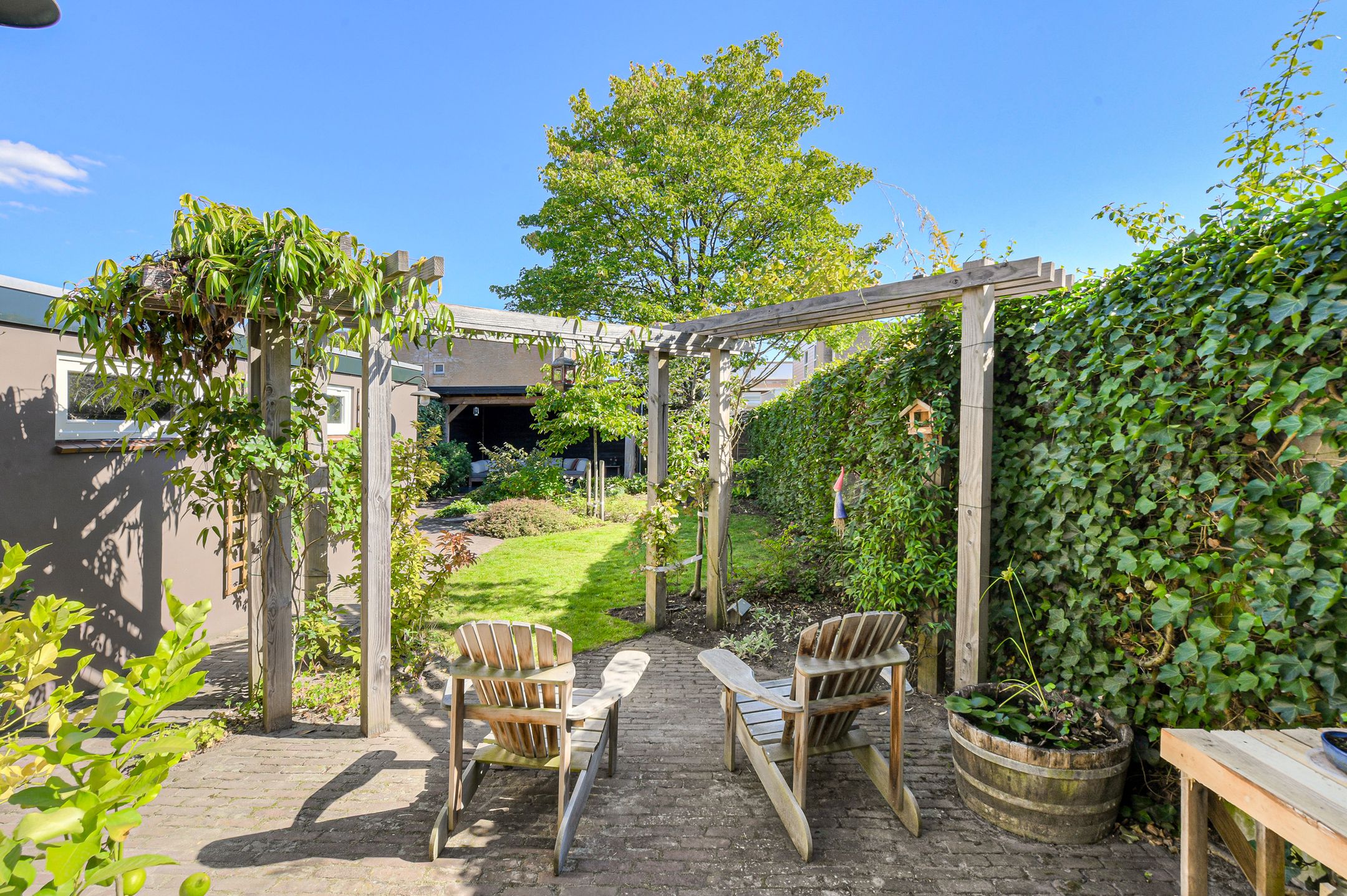 Foto 45 van Valkenierslaan 284