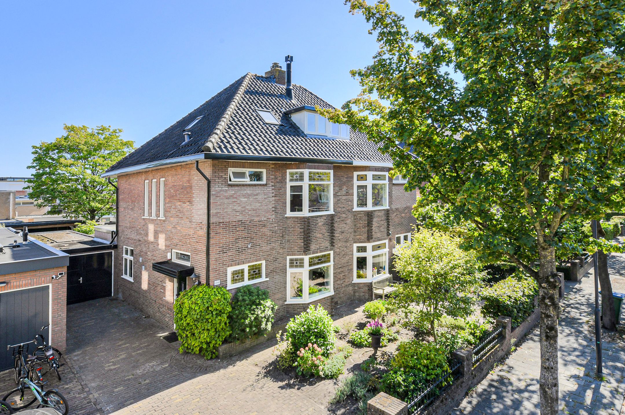 Foto 63 van Valkenierslaan 284