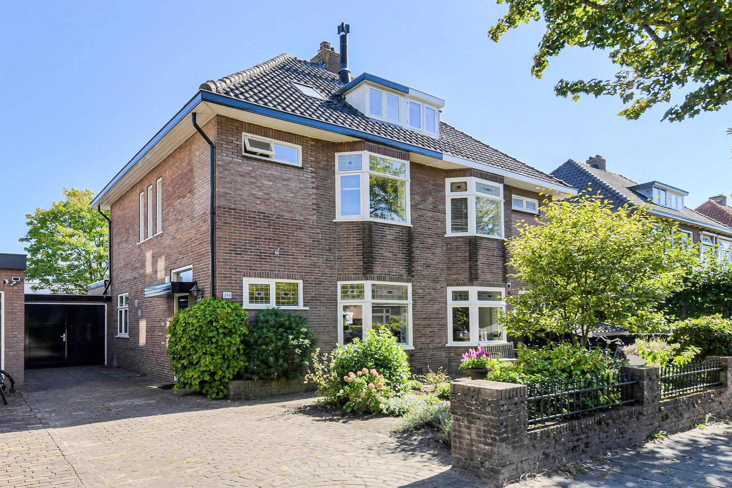 Foto 64 van Valkenierslaan 284