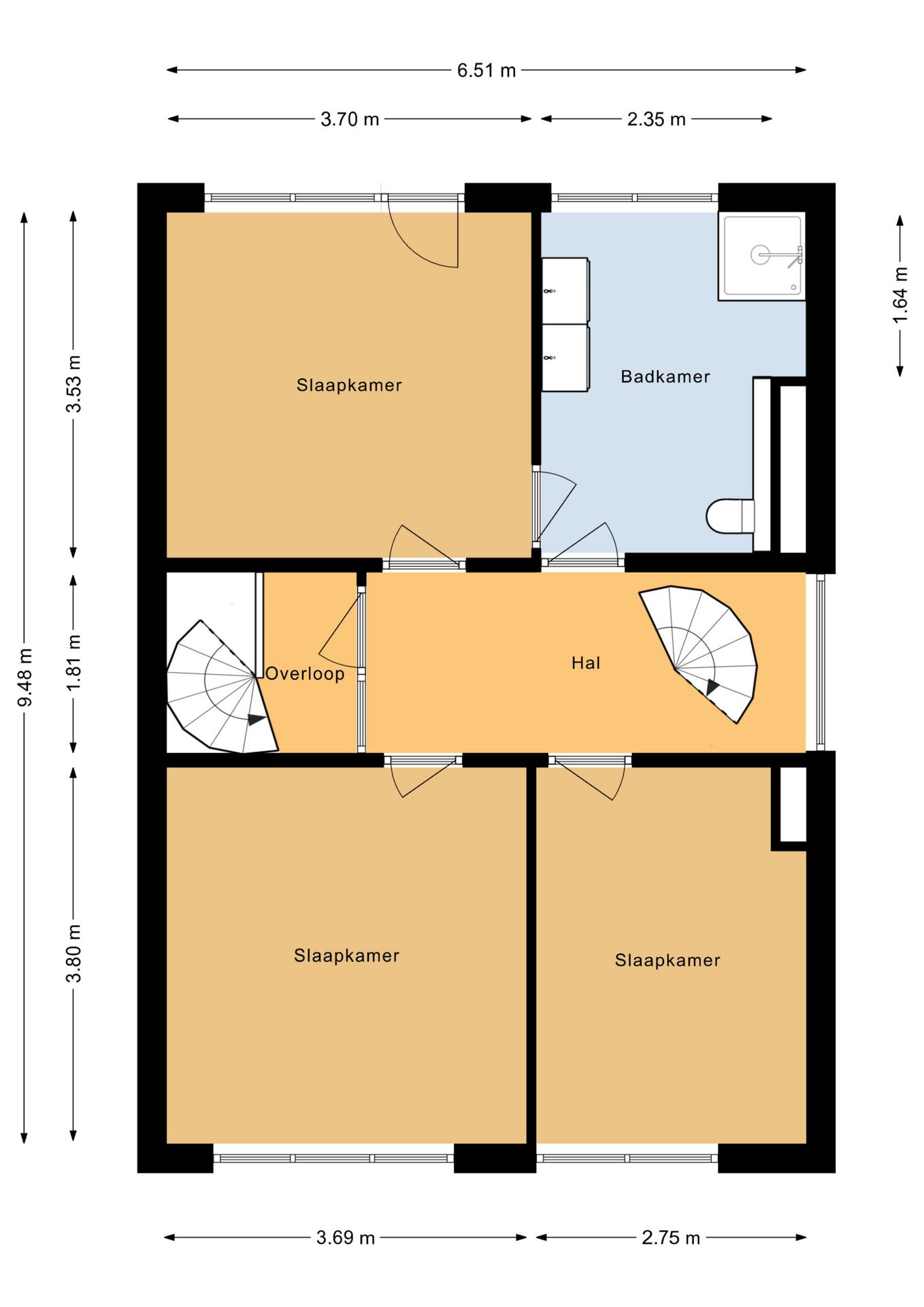 Spacious Extended Semi-Detached House with 5 Bedrooms and Double Garage Space — 44