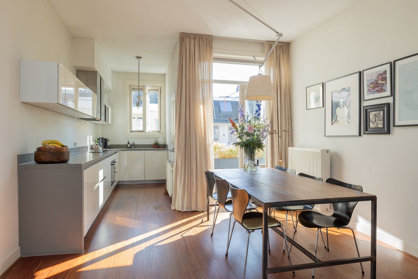 Foto 10 van Van Hogendorpstraat 153-3