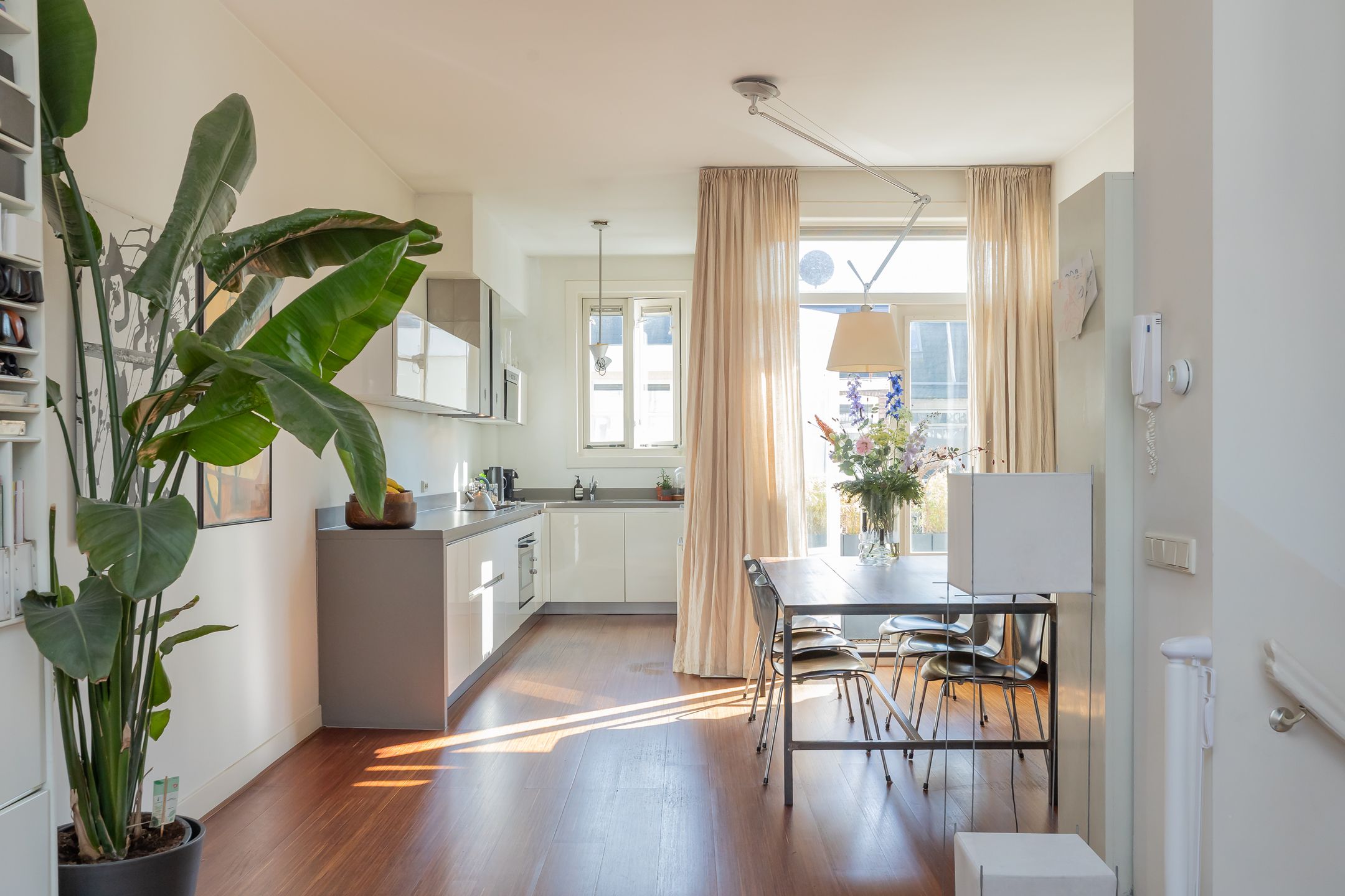 Foto 15 van Van Hogendorpstraat 153-3