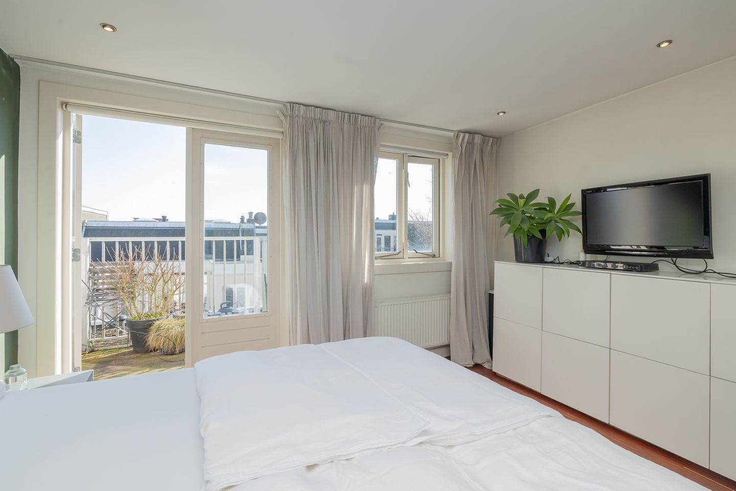 Foto 20 van Van Hogendorpstraat 153-3