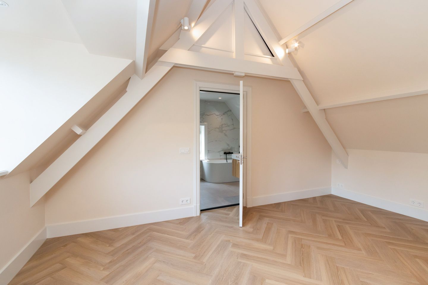 Photo 19 of Kloosterlaan 2-C