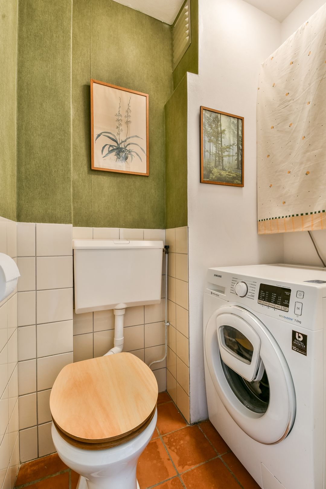 Photo 13 of Hogeweg 84-2