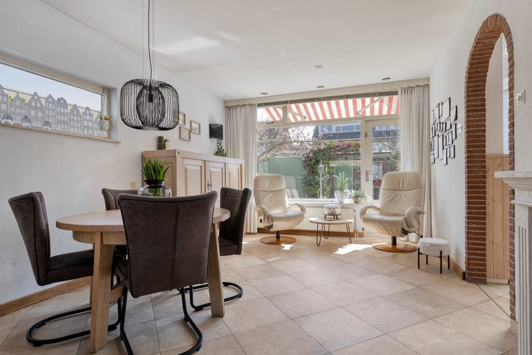 Foto 13 van Charlotte de Bourbonstraat 18