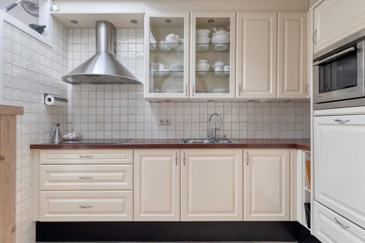 Photo 3 of Charlotte de Bourbonstraat 18