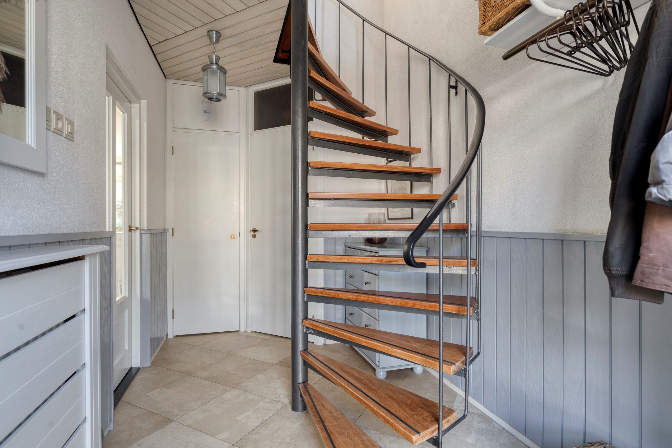 Foto 9 van Charlotte de Bourbonstraat 18