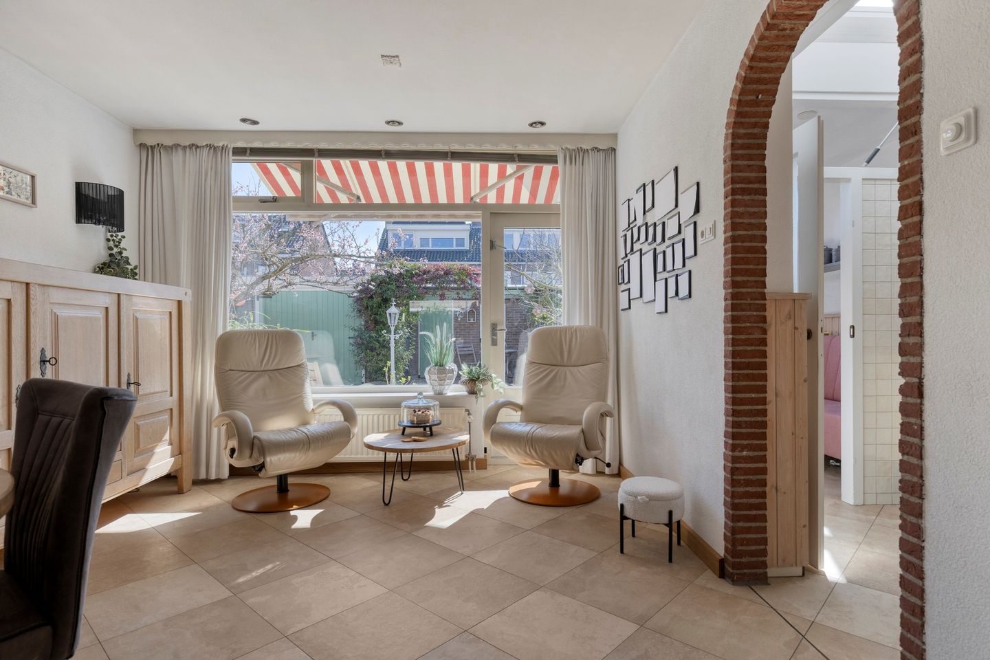 Foto 14 van Charlotte de Bourbonstraat 18