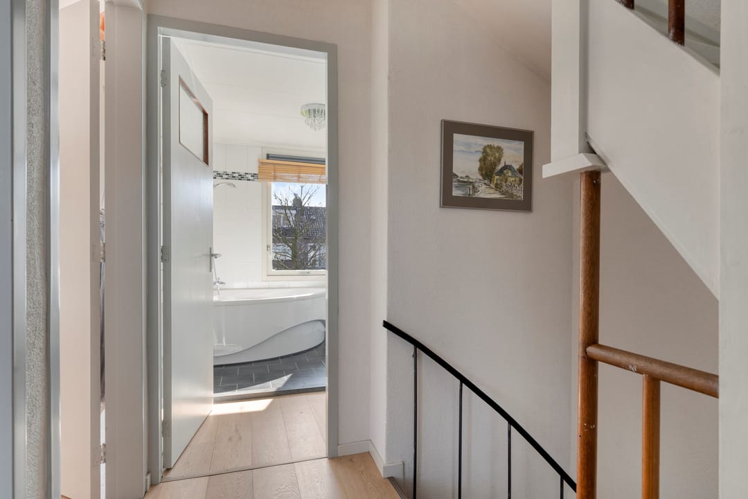 Foto 23 van Charlotte de Bourbonstraat 18