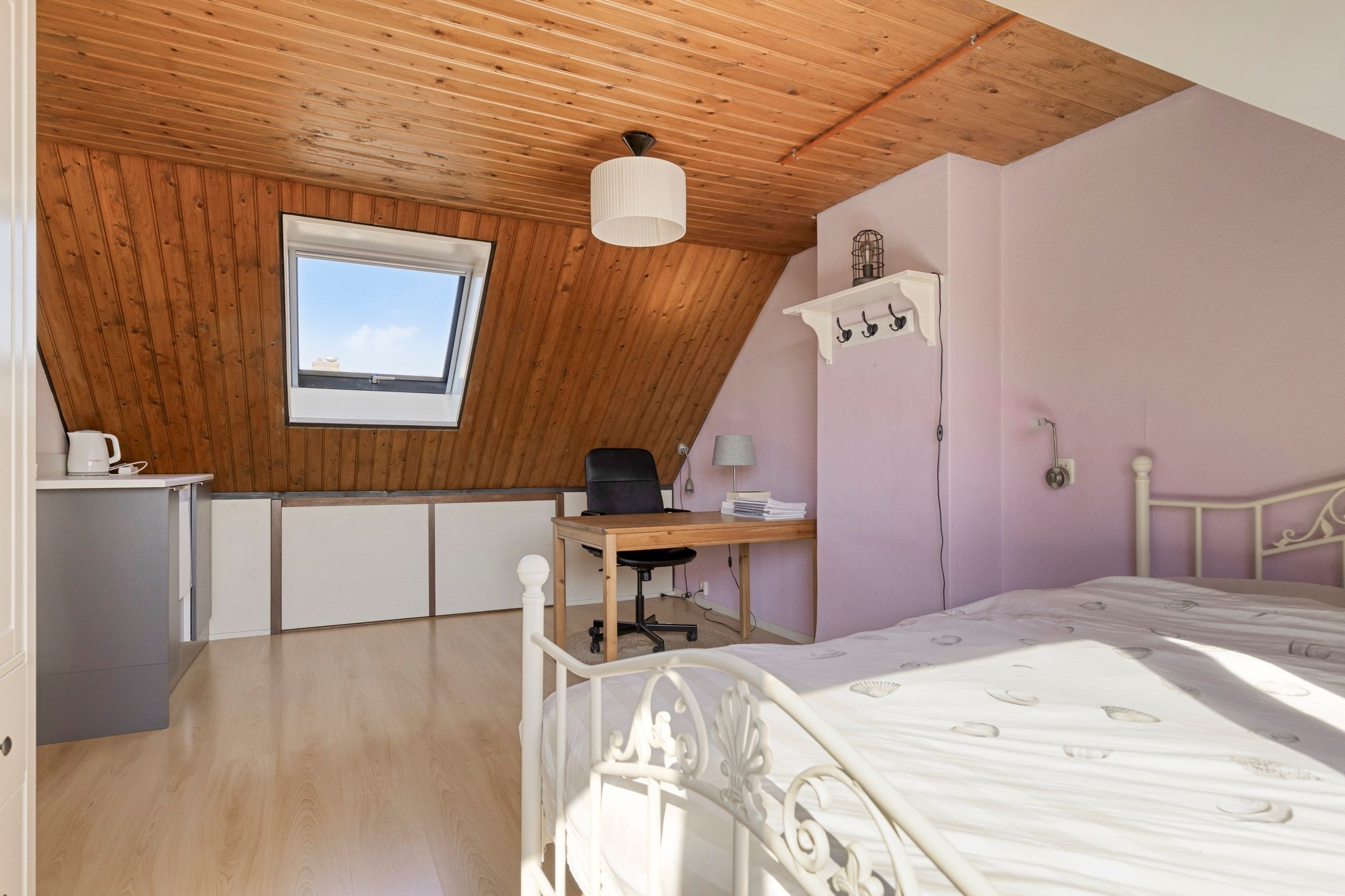 Foto 36 van Charlotte de Bourbonstraat 18