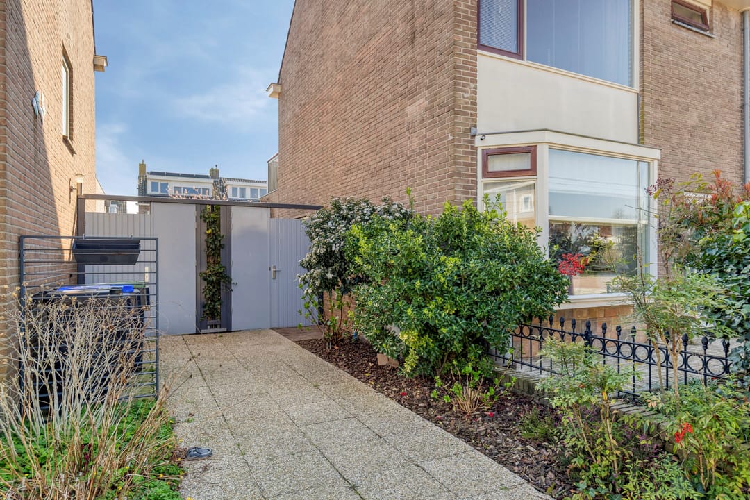 Foto 37 van Charlotte de Bourbonstraat 18