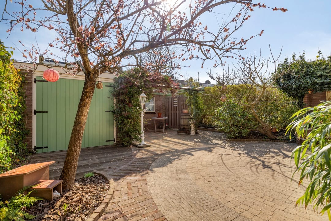 Foto 38 van Charlotte de Bourbonstraat 18