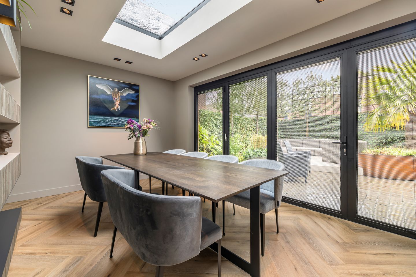 Photo 4 of Gravin Gertrude 25