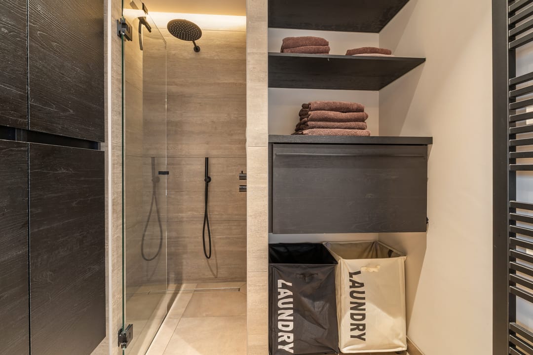 Photo 23 of Gravin Gertrude 25