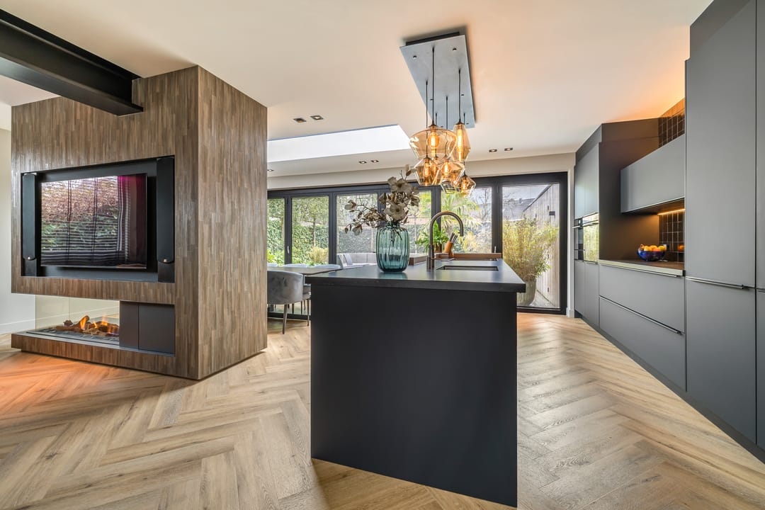 Photo 17 of Gravin Gertrude 25