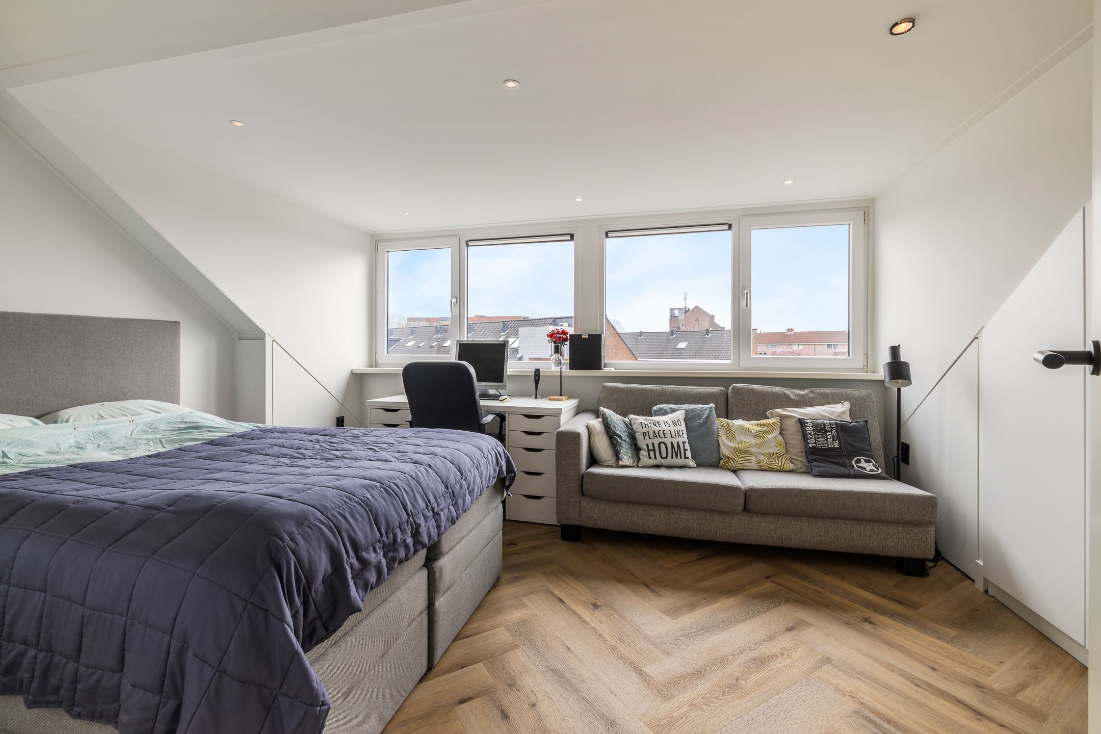 Photo 27 of Gravin Gertrude 25