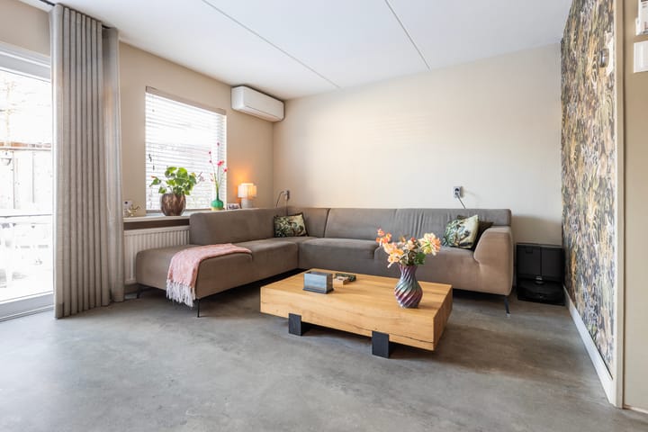 Else Mauhsstraat 145