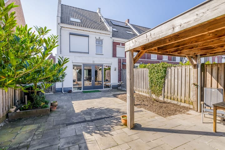 Photo 4 of Honingeter 49