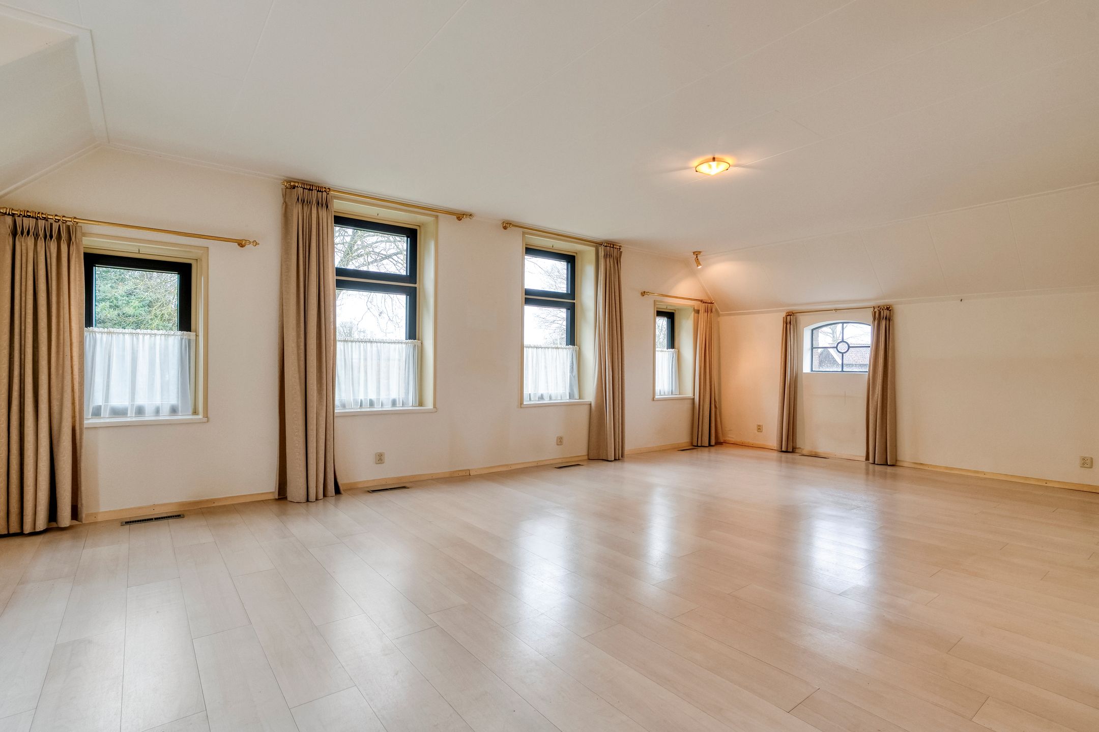 Foto 12 van Zuthemerweg 28