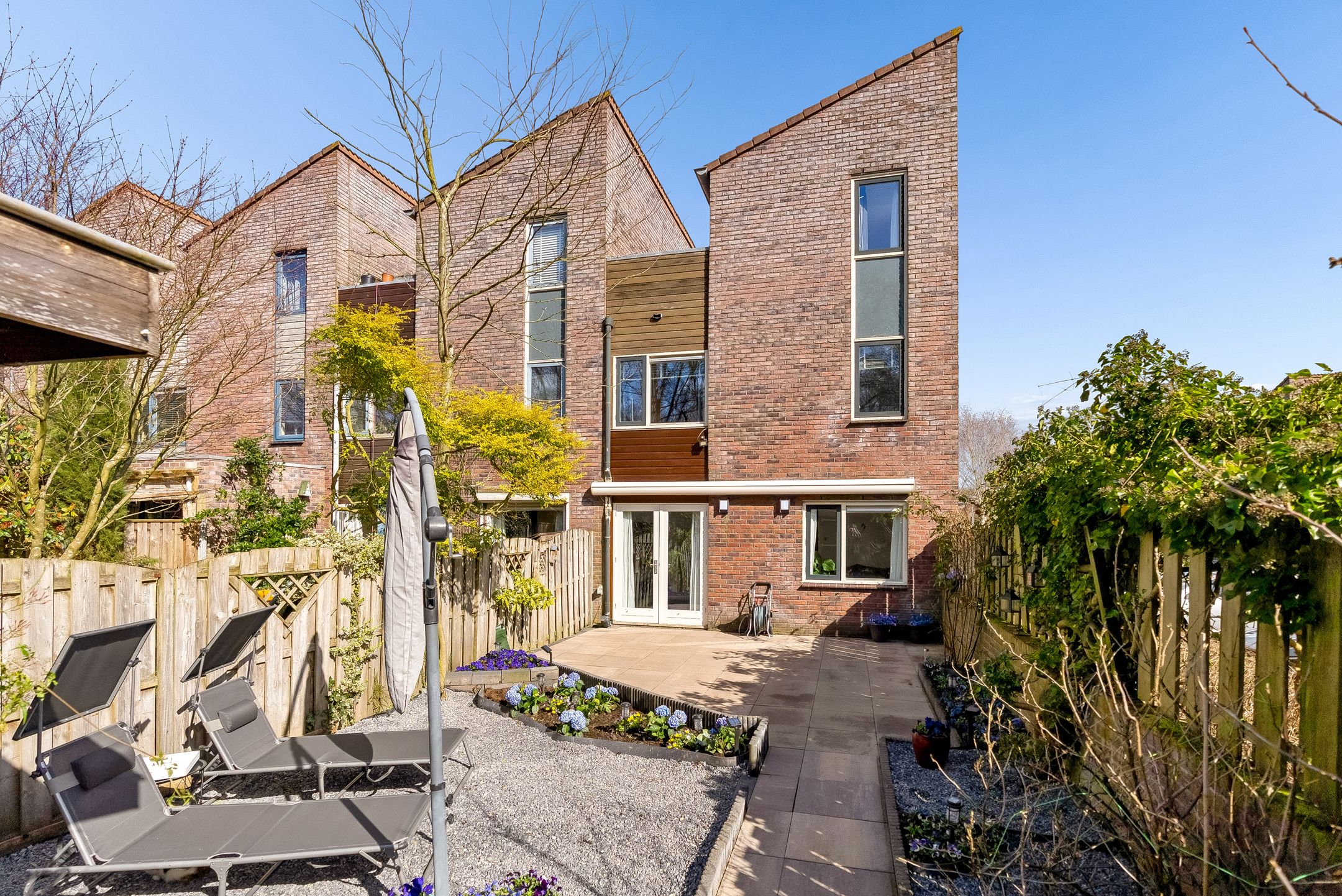 Foto 27 van Vrijdagstraat 1