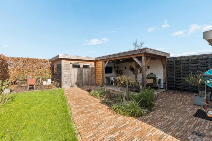 Foto 2 van Smitsweide 46