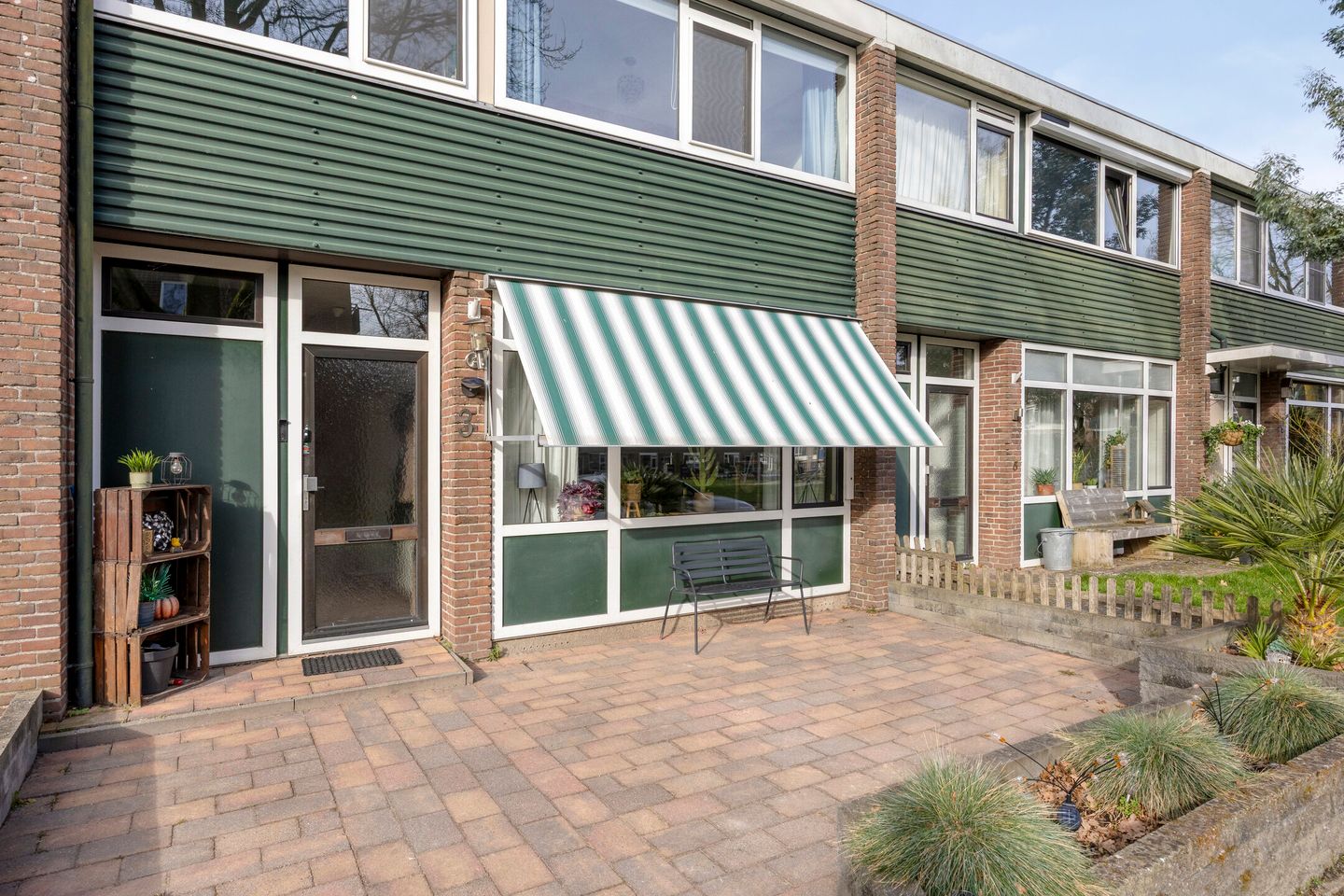 Photo 4 of Begoniastraat 3