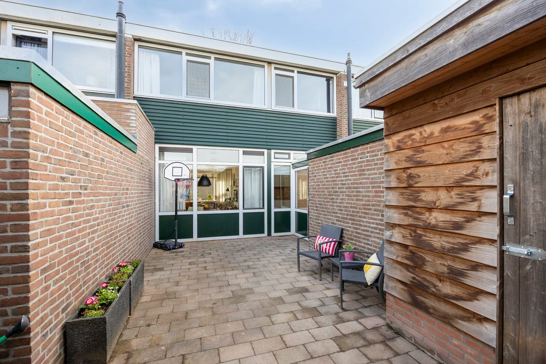 Photo 28 of Begoniastraat 3