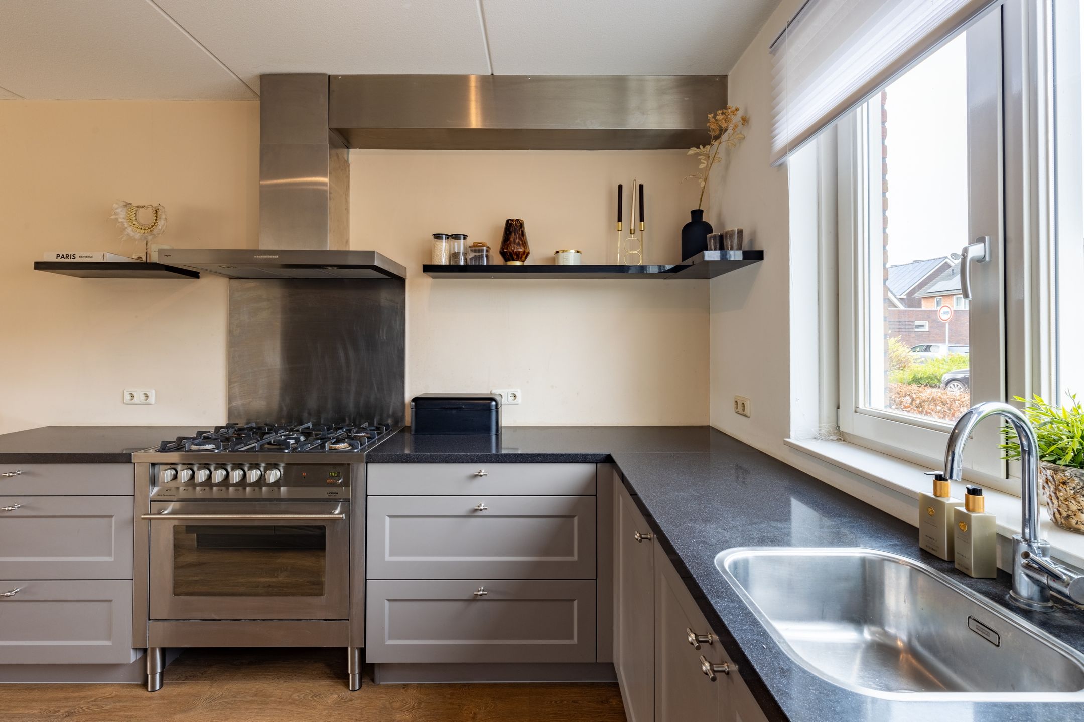 Photo 12 of Akker 45