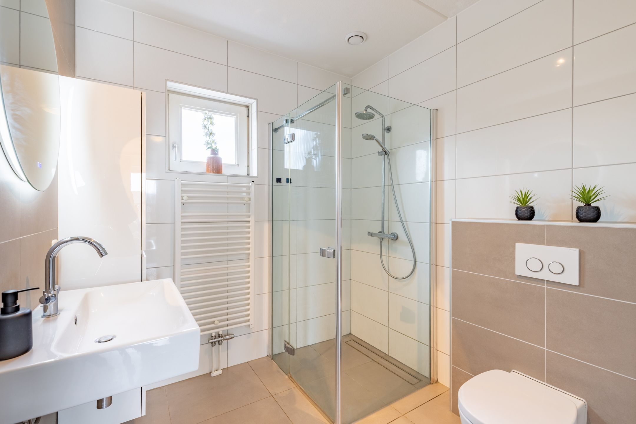 Photo 21 of Akker 45