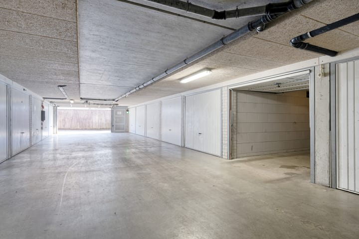 Photo 4 of Singerstraat 109