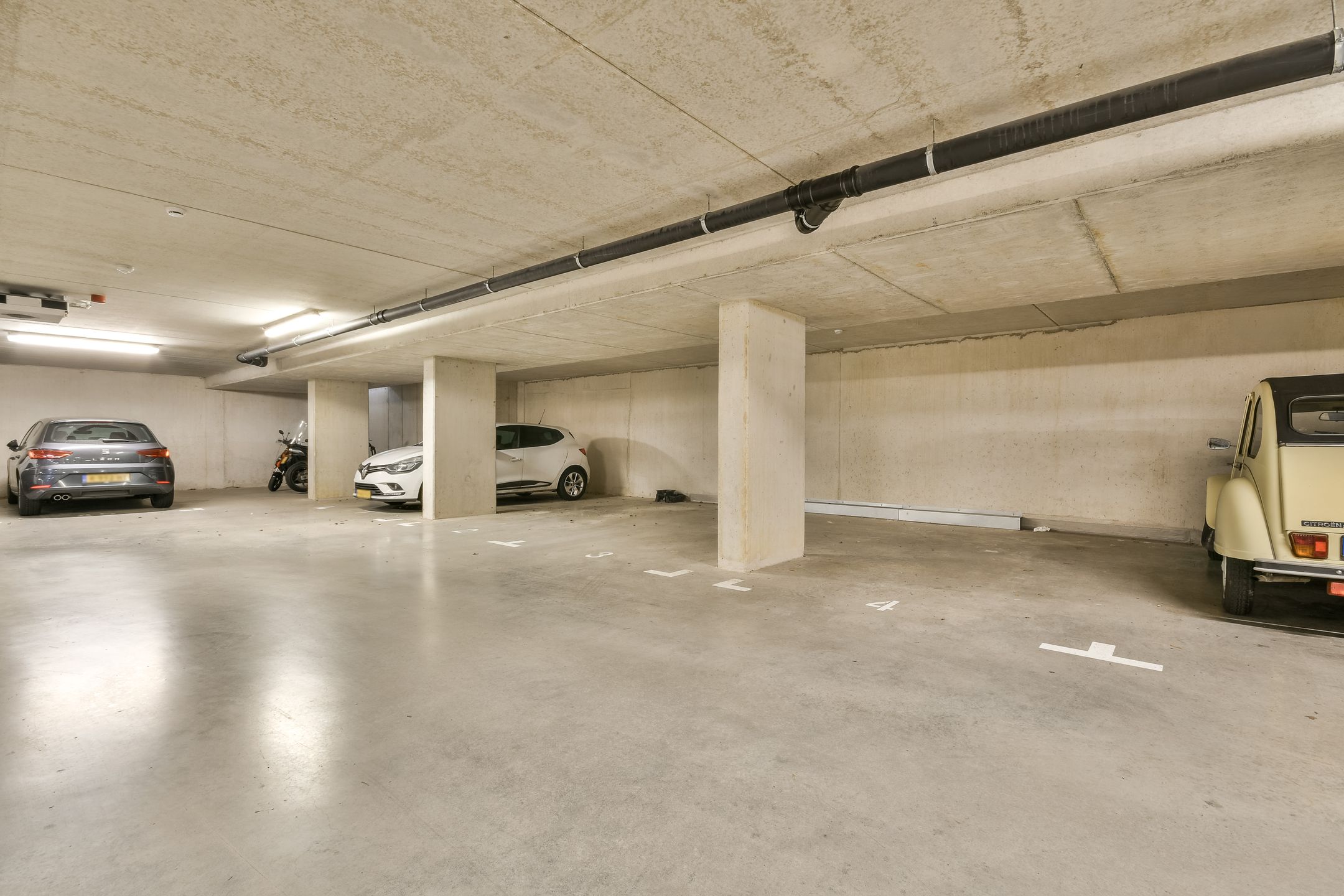 Photo 15 of Claus Sluterweg 149