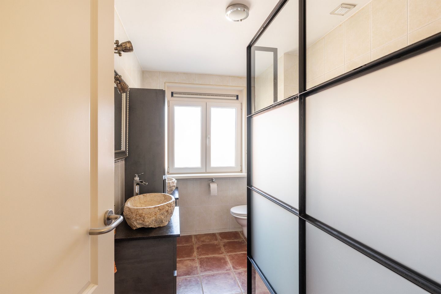 Foto 29 van van Beverningkstraat 2