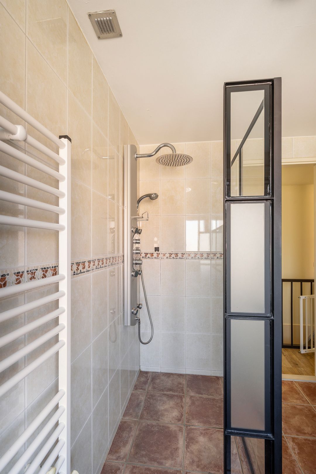 Foto 32 van van Beverningkstraat 2