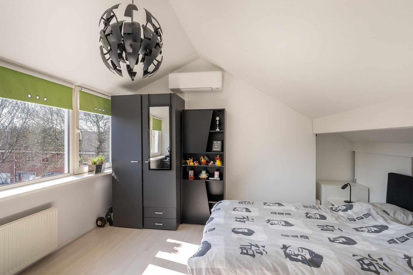 Foto 35 van van Beverningkstraat 2