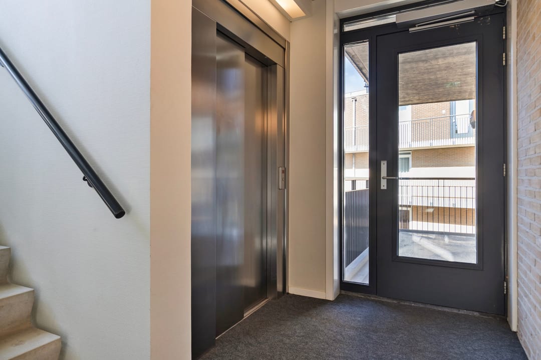 Foto 7 van Godsplein 4-J