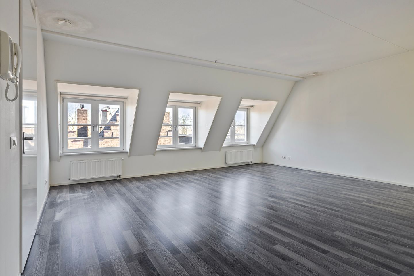 Foto 10 van Godsplein 4-J