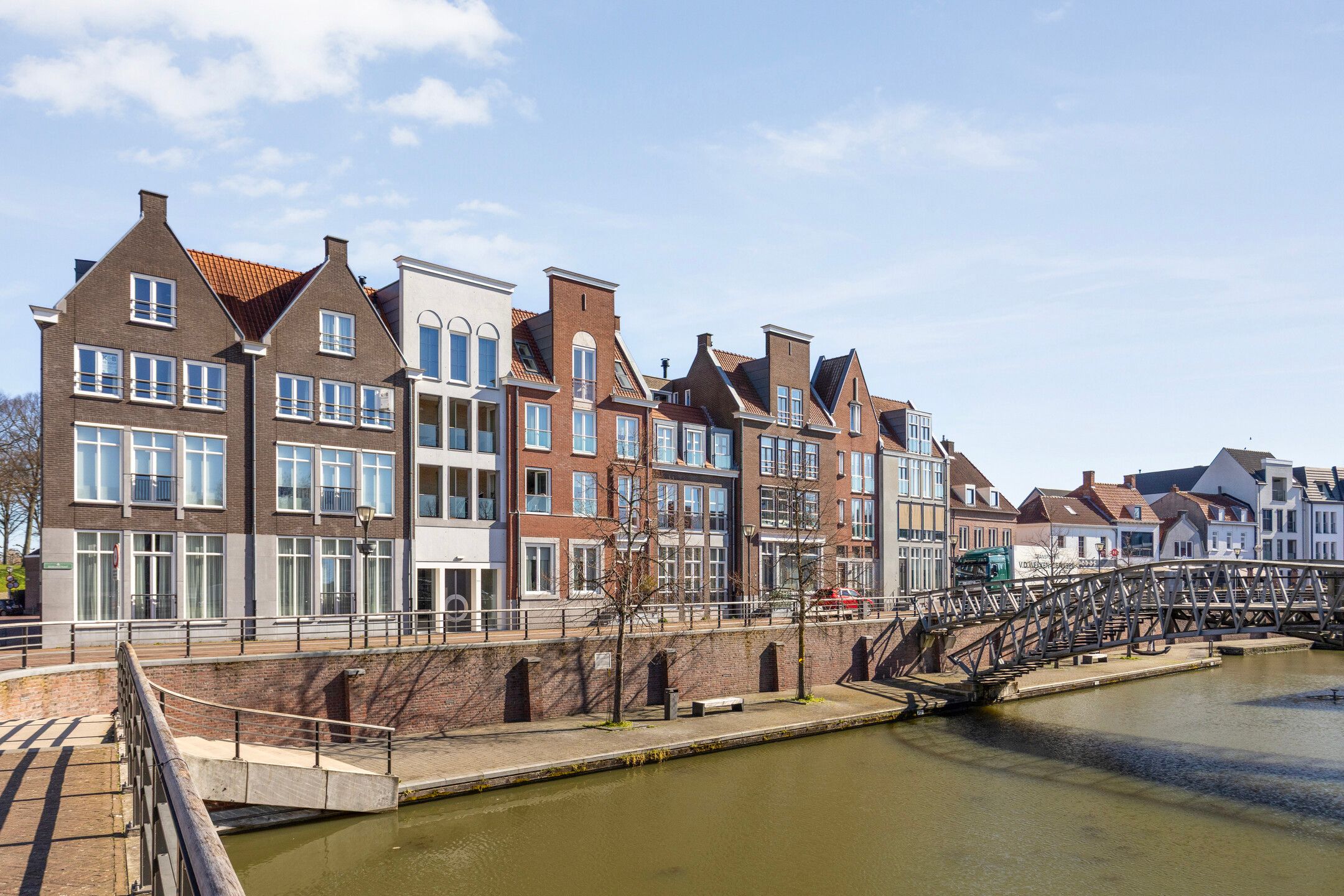 Foto 27 van Godsplein 4-J