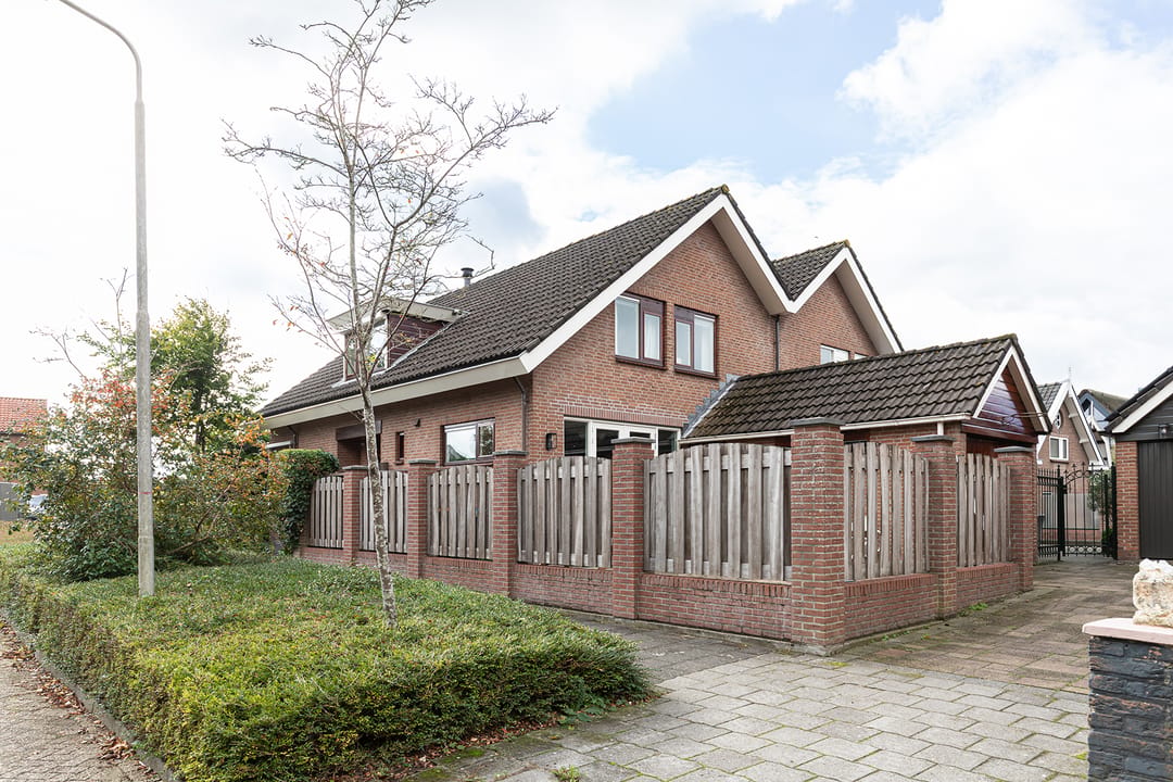 Photo 26 of Meidoornstraat 2
