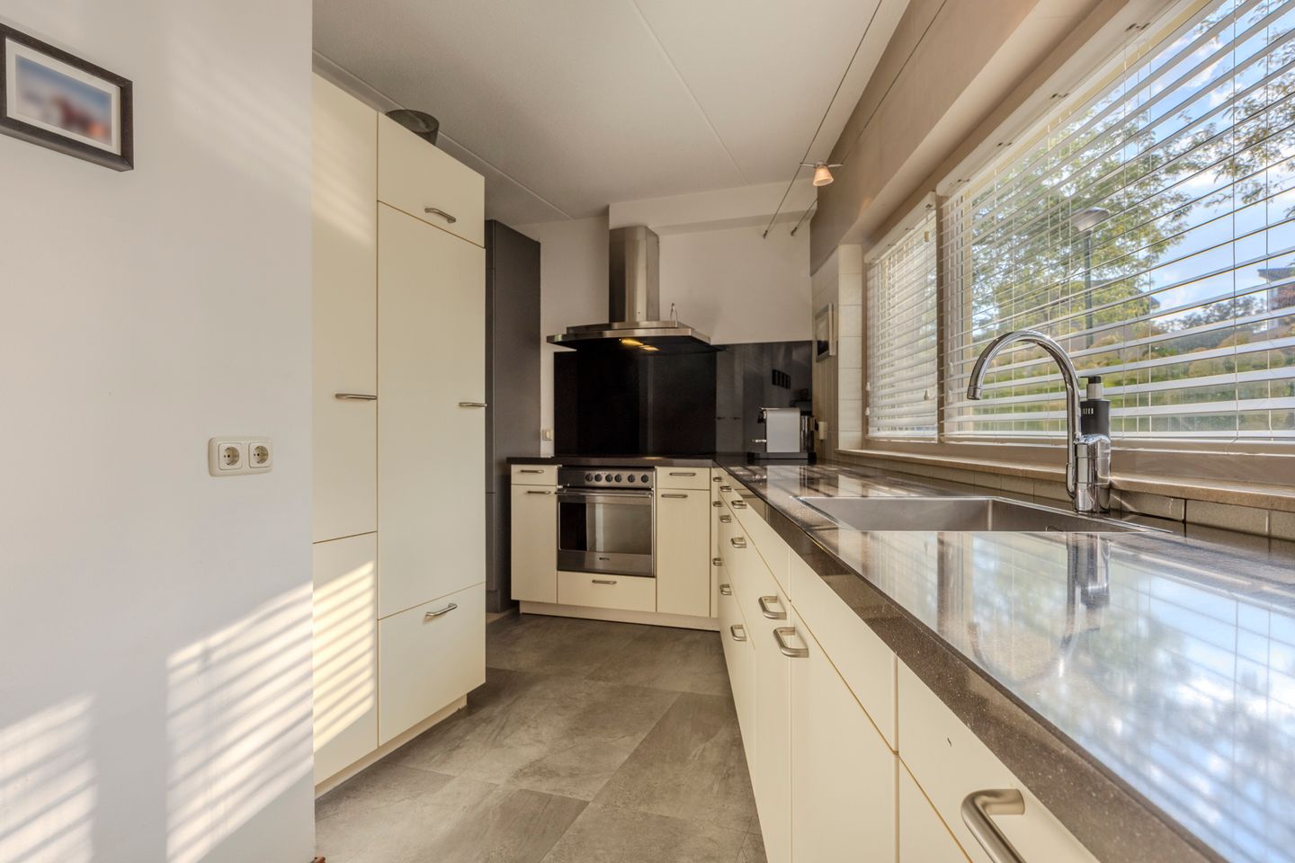 Foto 10 van Sering 58