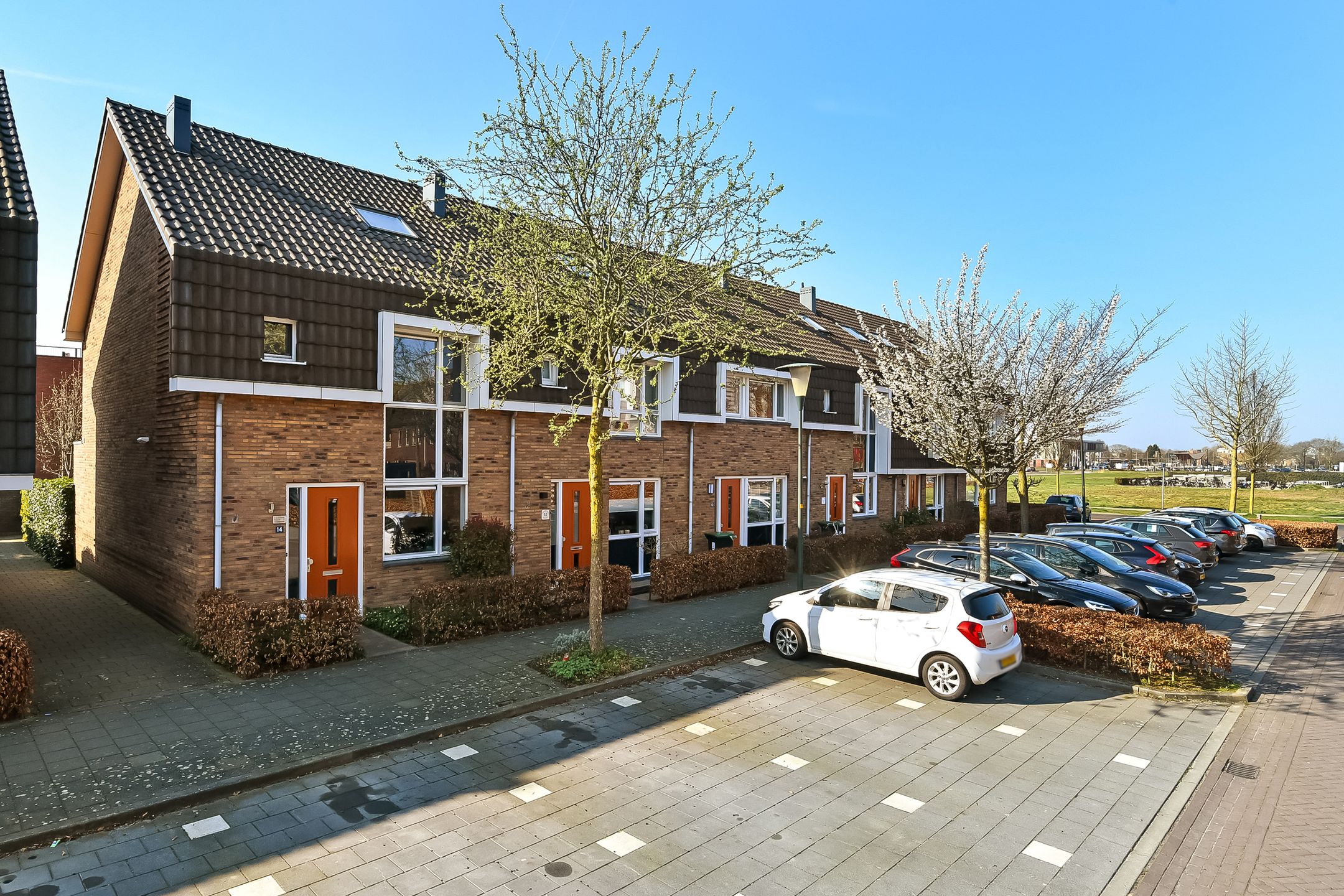 Foto 3 van Buurmeester 14